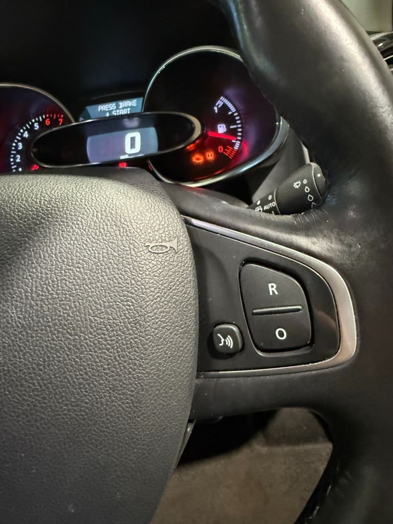 Used Renault Clio 2017 for sale - 76923728: Photo 18