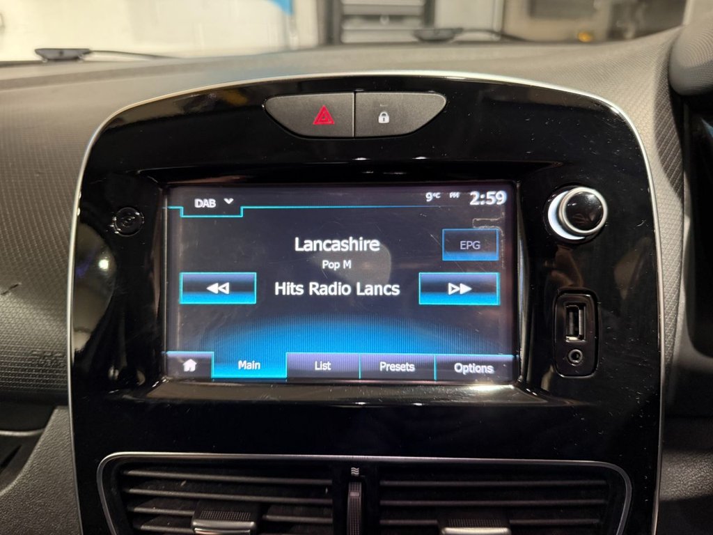 Used Renault Clio 2017 for sale - 76923728: Photo 21