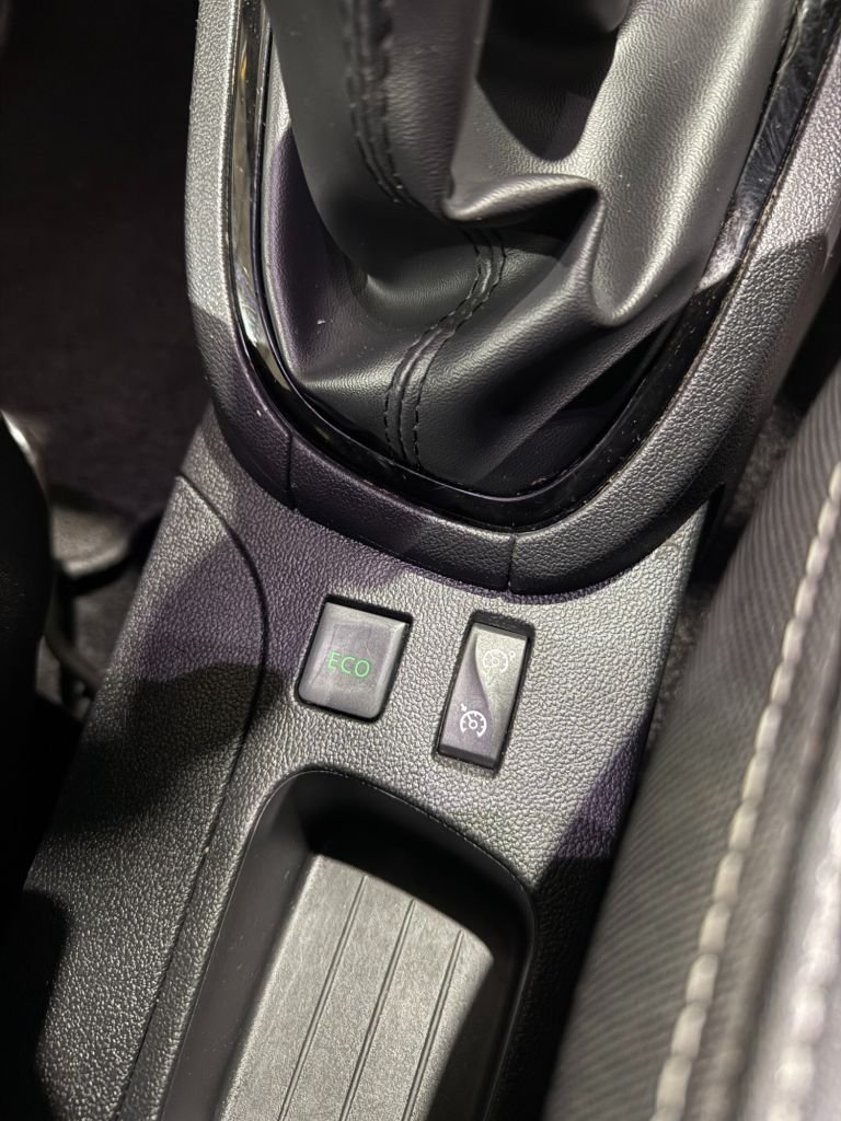 Used Renault Clio 2017 for sale - 76923728: Photo 36