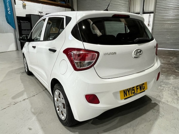 Used Hyundai i10 2015 for sale - 76303633: Photo 5