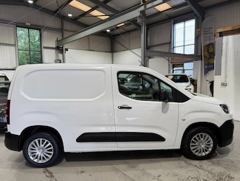 Used Citroen Berlingo 2020 for sale - 75370561: Photo