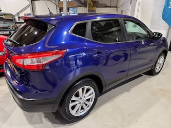 Used Nissan Qashqai 2015 for sale - 77764625: Photo