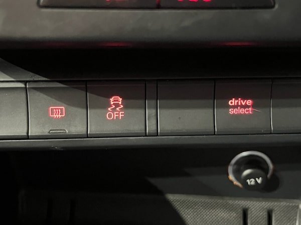 Used Audi A1 2015 for sale - 76266916: Photo 27