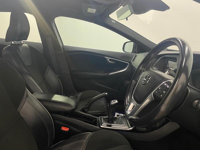 Used Volvo V40 2017 for sale - 75994186: Photo 10