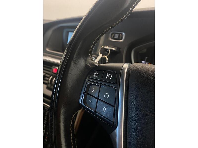 Used Volvo V40 2017 for sale - 75994186: Photo 20