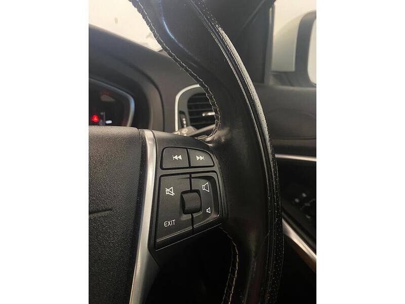 Used Volvo V40 2017 for sale - 75994186: Photo 21