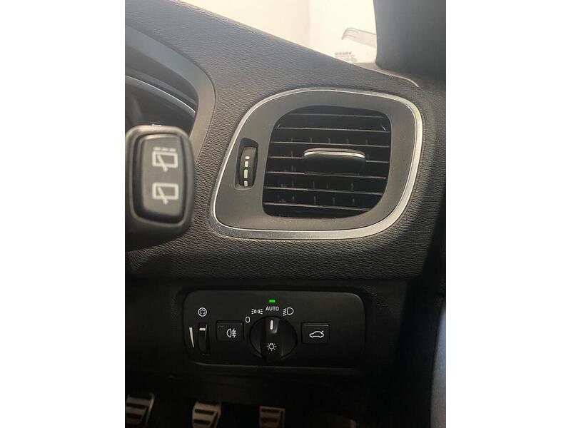 Used Volvo V40 2017 for sale - 75994186: Photo 22