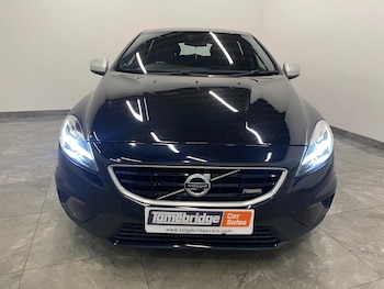 Used Volvo V40 2017 for sale - 75608825: Photo