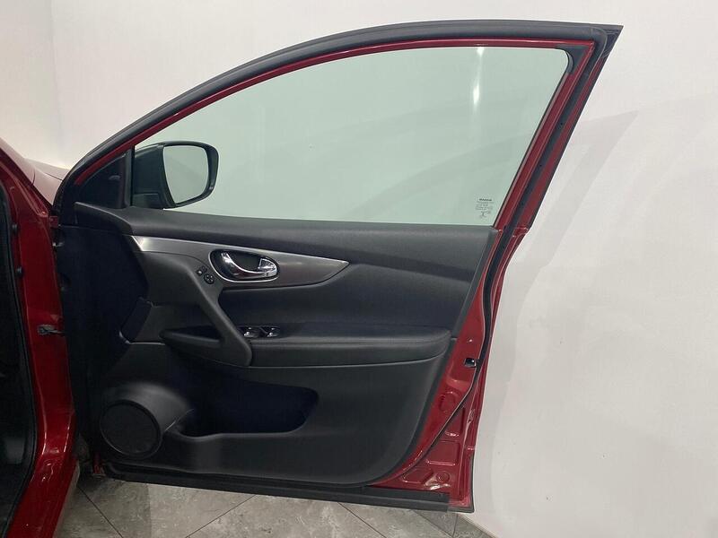 Used Nissan Qashqai 2018 for sale - 75994258: Photo 12