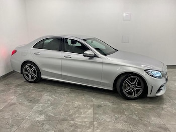 Used Mercedes-Benz C-Class 2018 for sale - 75994225: Photo 2