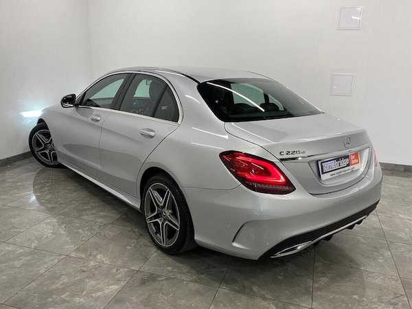 Used Mercedes-Benz C-Class 2018 for sale - 75994225: Photo 4