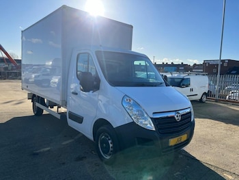 Vauxhall - Movano