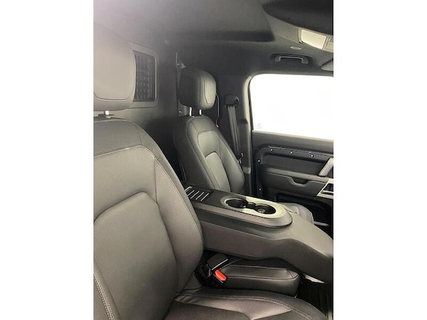 Used Land Rover Defender 110 2023 for sale - 75994260: Photo 24