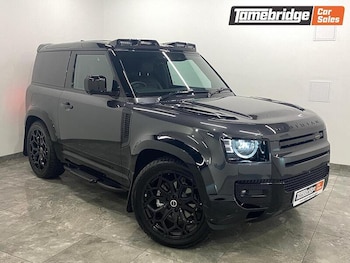 Land Rover - Defender 90