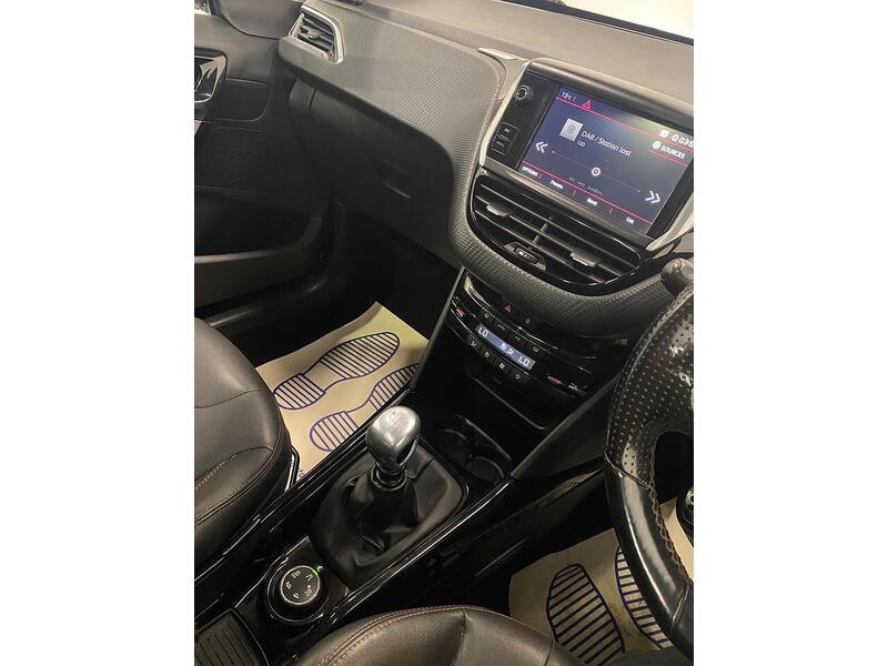 Used Peugeot 2008 2019 for sale - 75994201: Photo 17