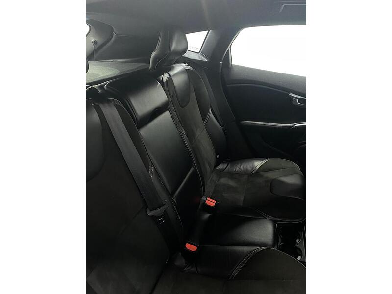 Used Volvo V40 2017 for sale - 75994241: Photo 13