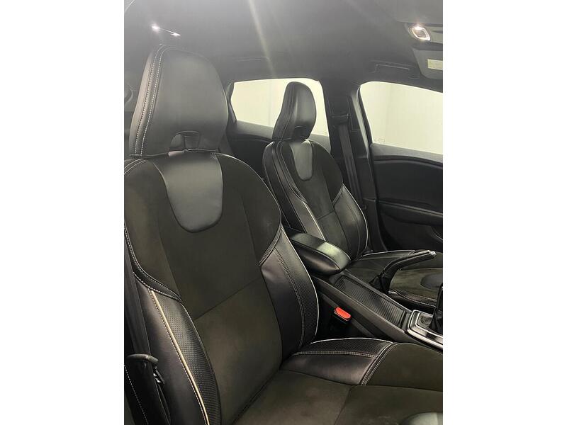 Used Volvo V40 2017 for sale - 75994241: Photo 9