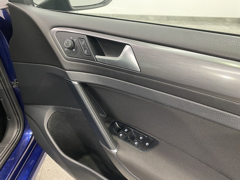 Used Volkswagen Golf 2019 for sale - 76102104: Photo 17