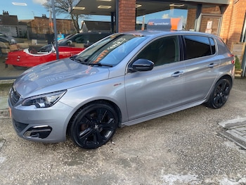 Used Peugeot 308 2017 for sale - 77563618: Photo