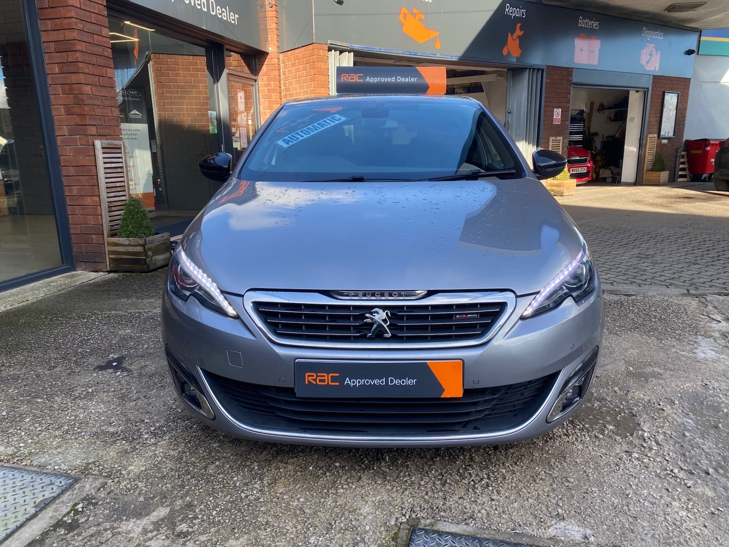 Used Peugeot 308 2017 for sale - 77563618: Photo 3
