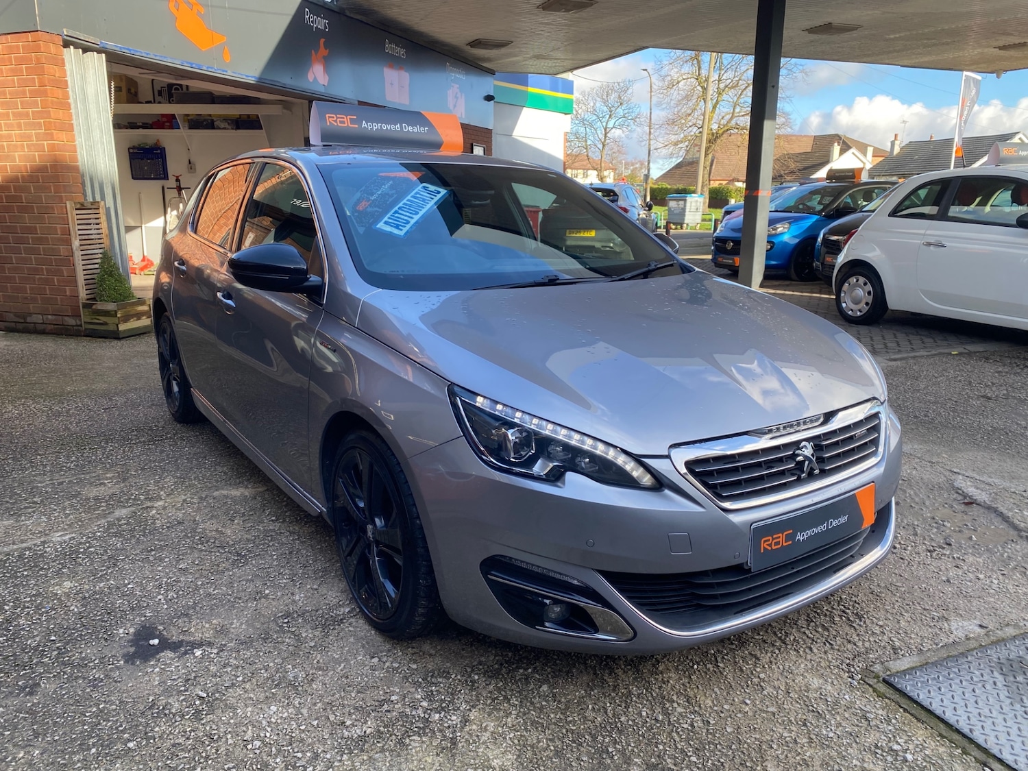 Used Peugeot 308 2017 for sale - 77563618: Photo 4