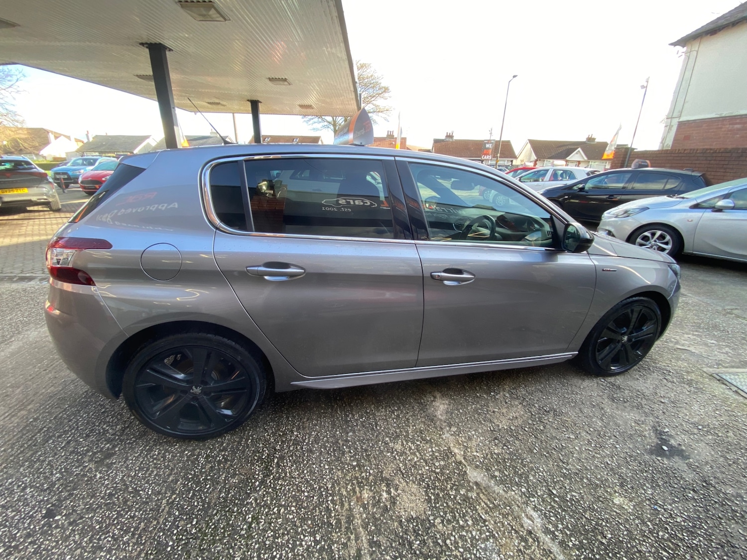 Used Peugeot 308 2017 for sale - 77563618: Photo 6