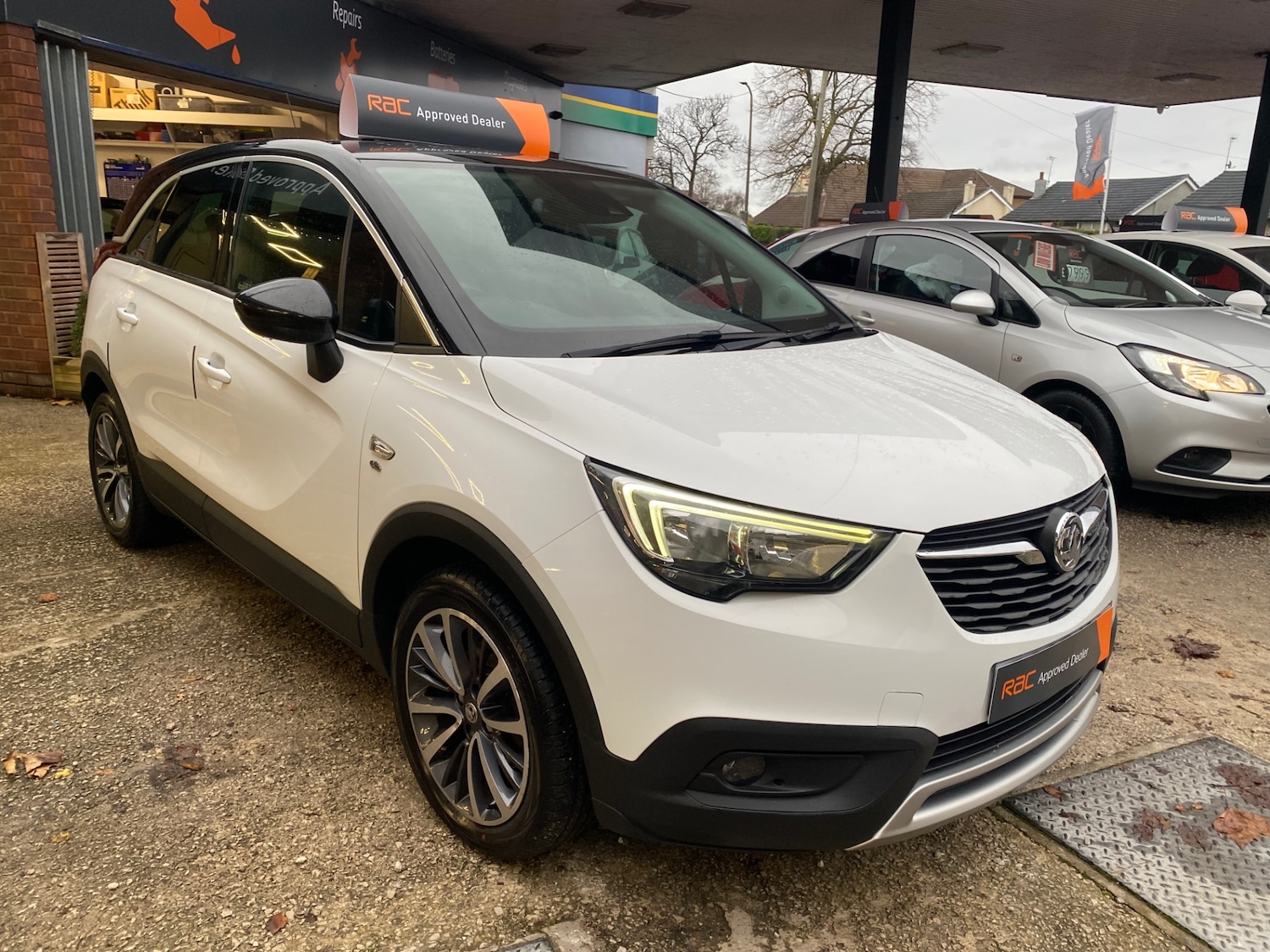 Used Vauxhall Crossland X 2017 for sale - 76844830: Photo 4