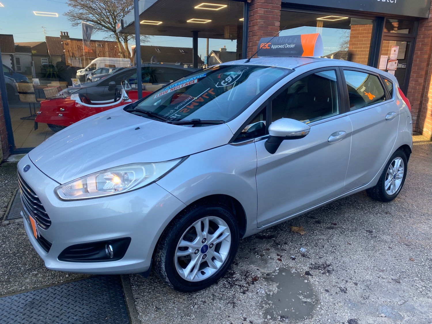 Used Ford Fiesta 2014 for sale - 77165076: Photo 2