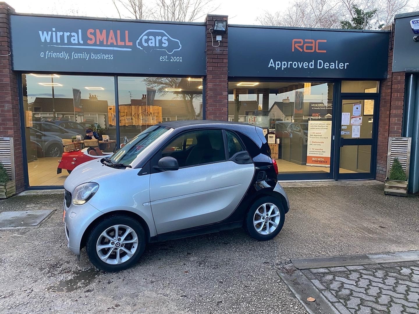 Used smart fortwo 2018 for sale - 77165073: Photo 1