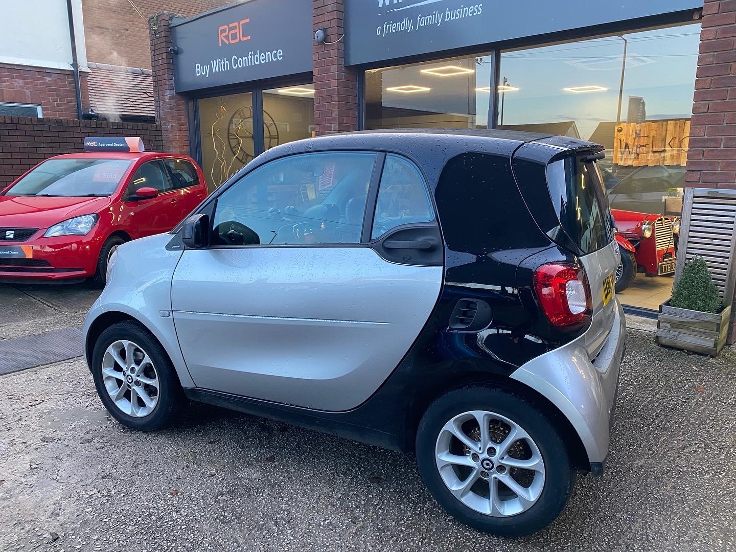 Used smart fortwo 2018 for sale - 77165073: Photo 6