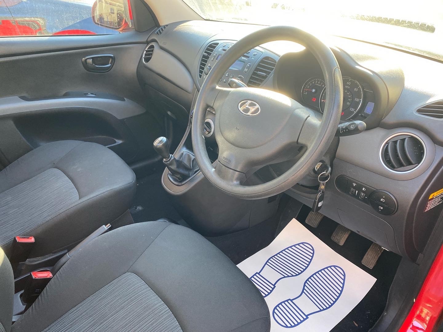 Used Hyundai i10 2013 for sale - 76142665: Photo 3