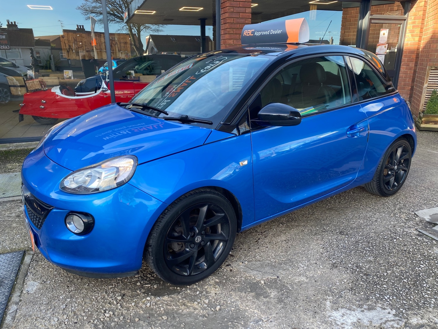 Used Vauxhall ADAM 2018 for sale - 77563621: Photo 2