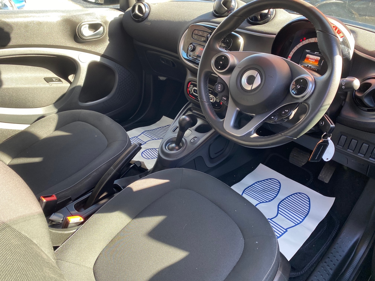 Used smart fortwo 2018 for sale - 77889243: Photo 4