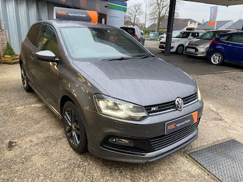 Used Volkswagen Polo 2017 for sale - 77423699: Photo
