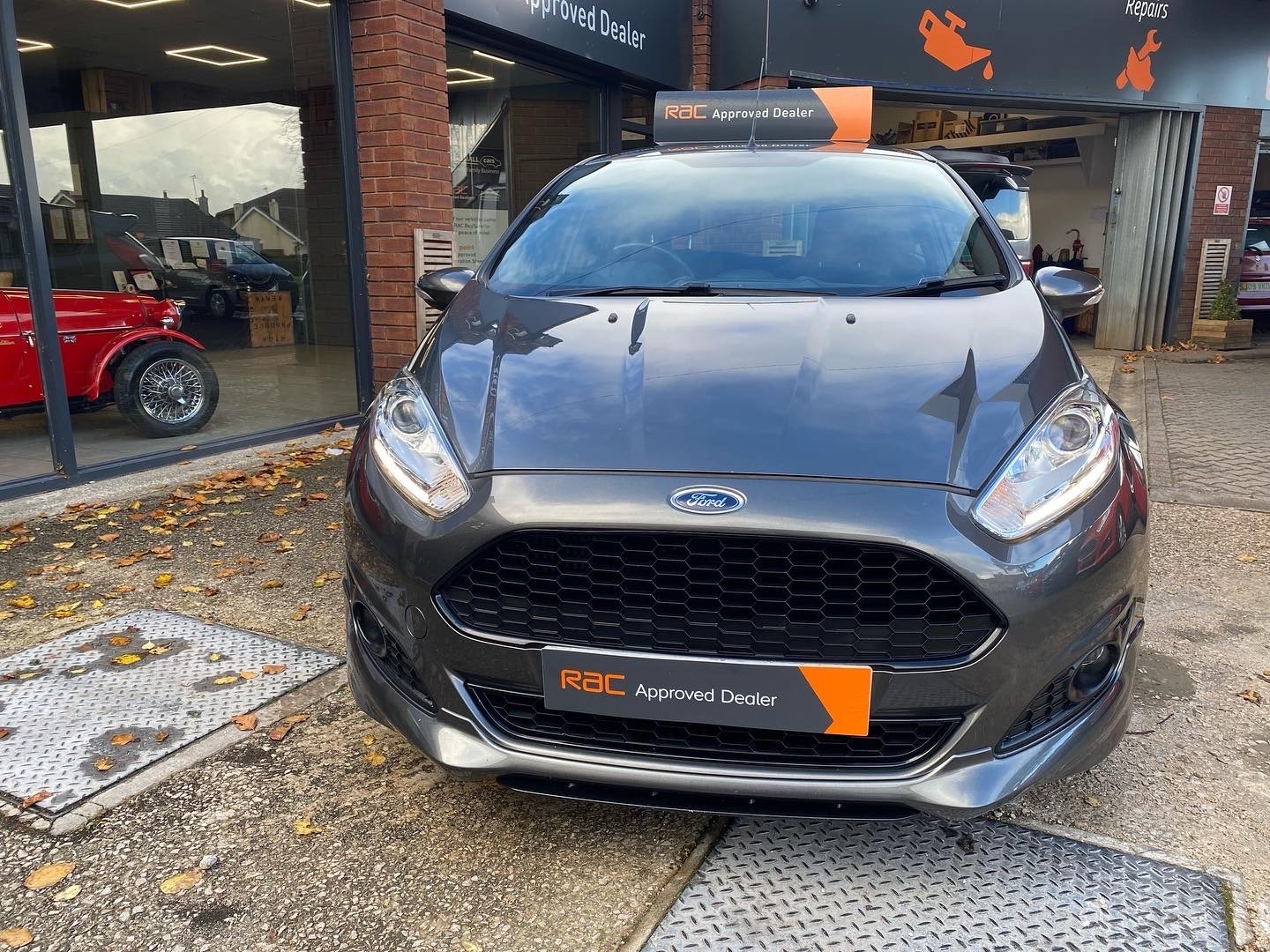 Used Ford Fiesta 2017 for sale - 76376360: Photo 3