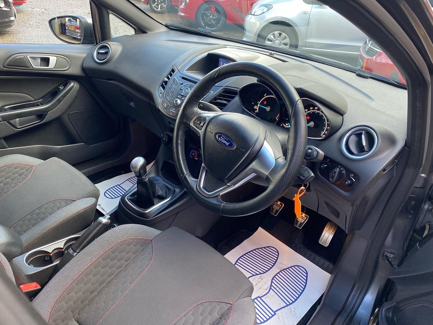 Used Ford Fiesta 2017 for sale - 76376360: Photo 5