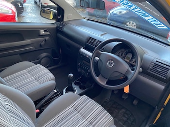 Used Volkswagen Fox 2009 for sale - 76436287: Photo