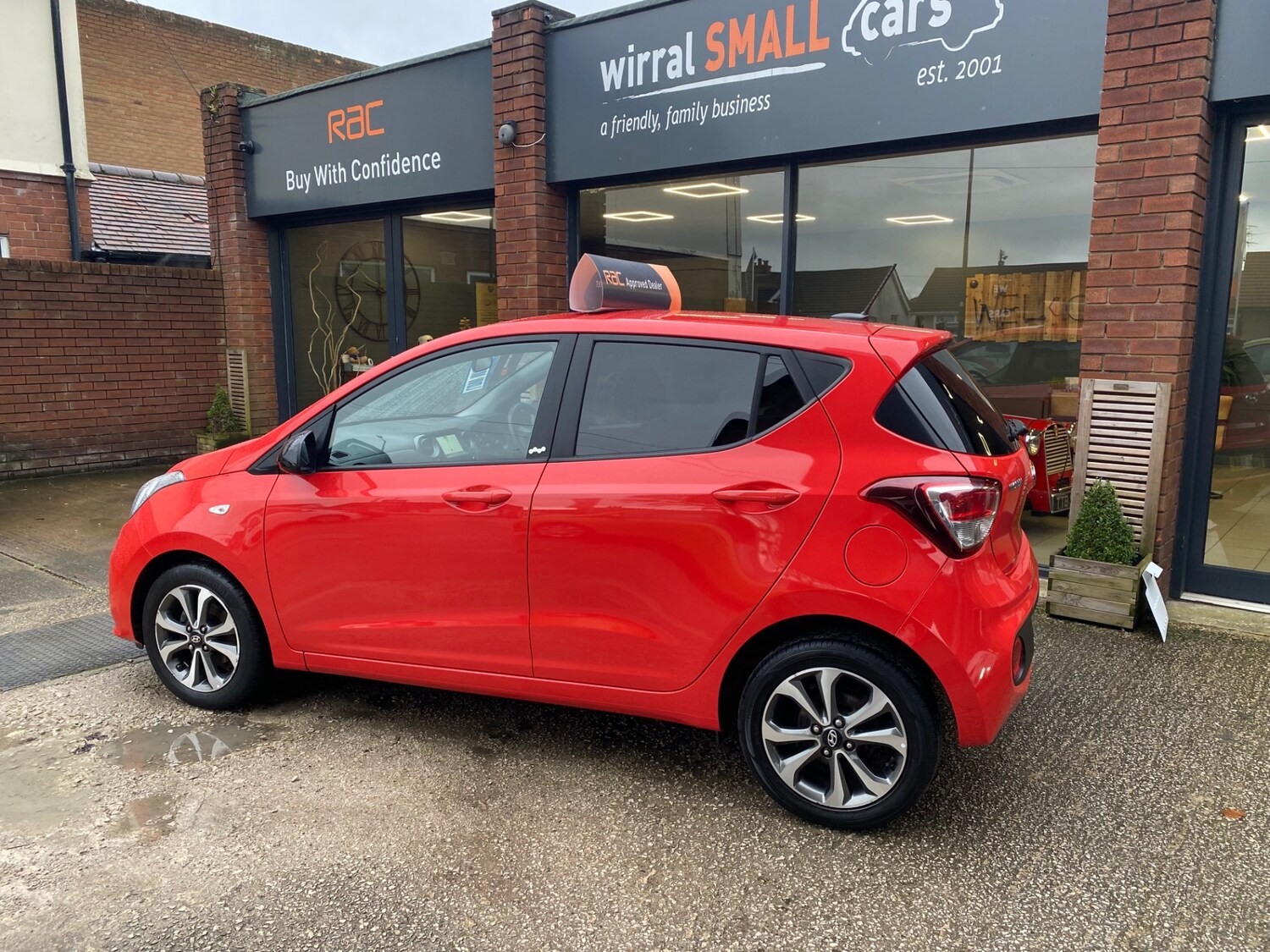 Used Hyundai i10 2019 for sale - 77701143: Photo 7