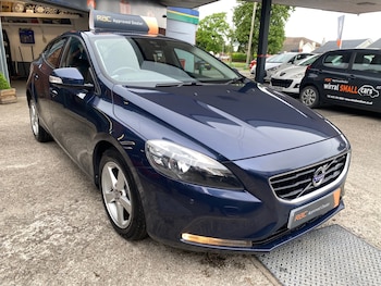 Used Volvo V40 2015 for sale - 78957060: Photo