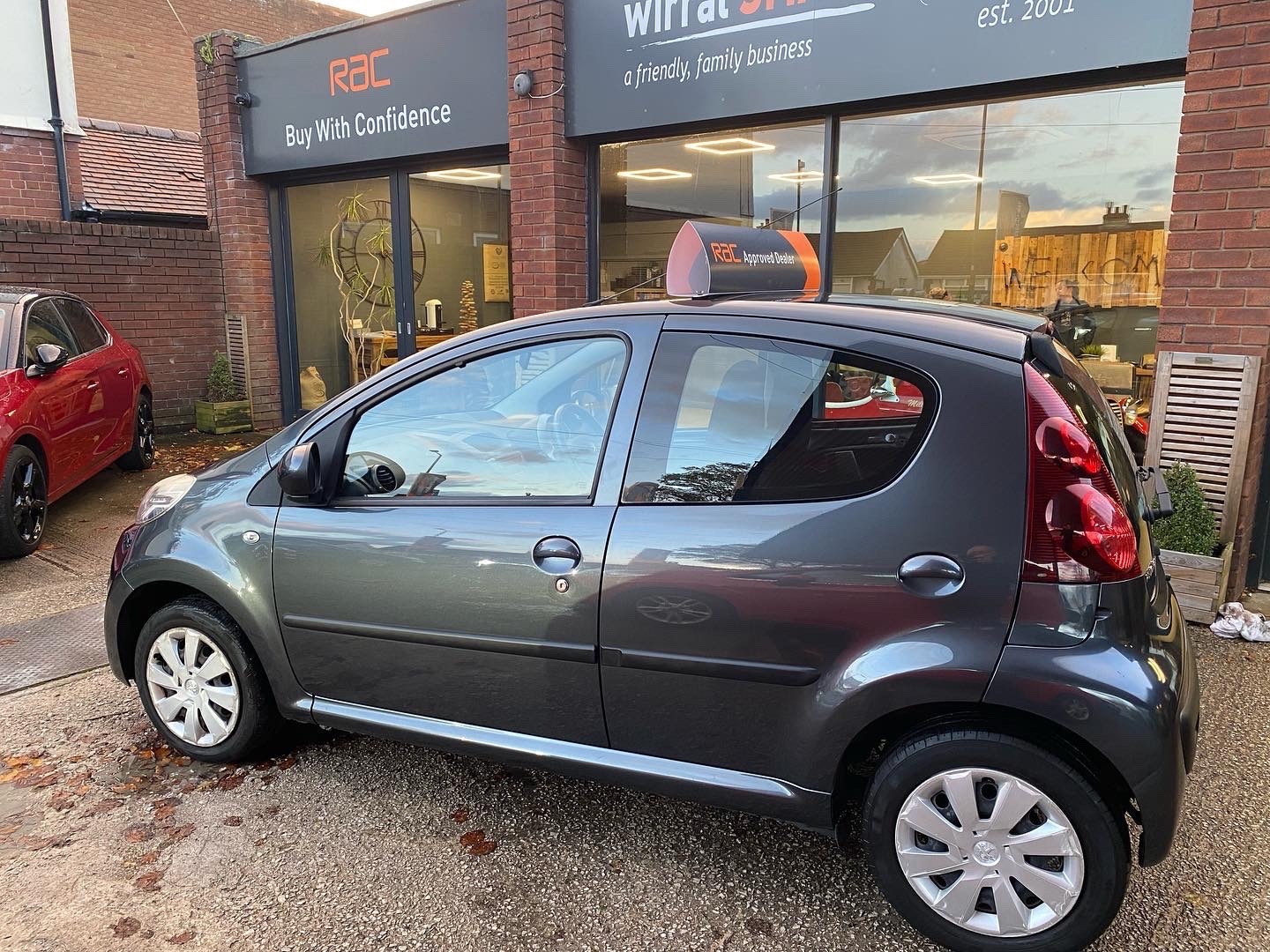 Used Peugeot 107 2014 for sale - 76436284: Photo 6