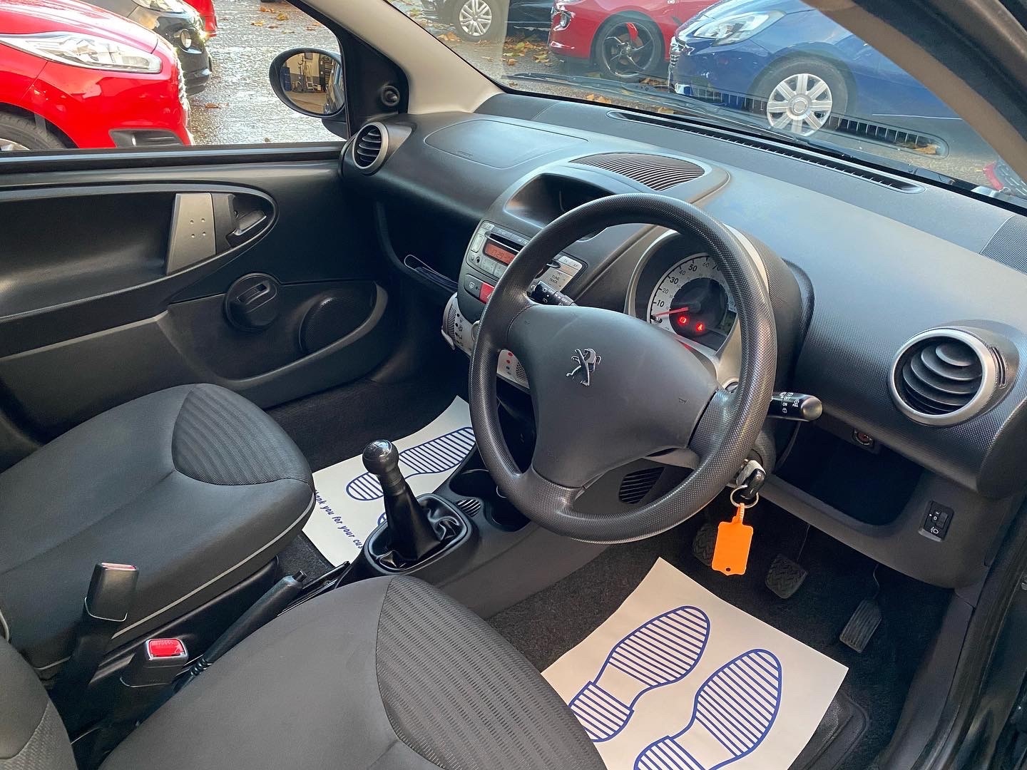 Used Peugeot 107 2014 for sale - 76436284: Photo 7