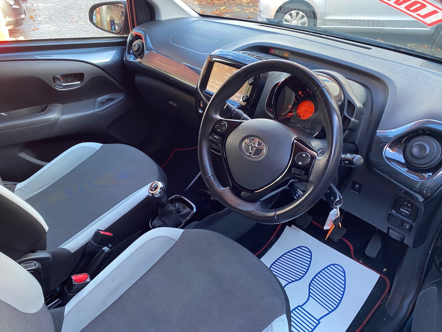 Used Toyota AYGO 2017 for sale - 76352244: Photo 5