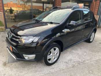 Used Dacia Sandero Stepway 2013 for sale - 74190334: Photo