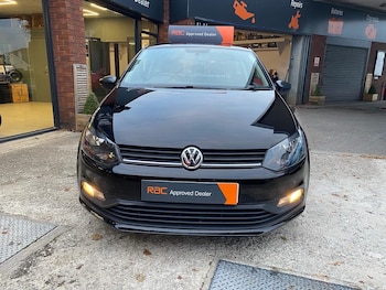 Used Volkswagen Polo 2017 for sale - 76142652: Photo