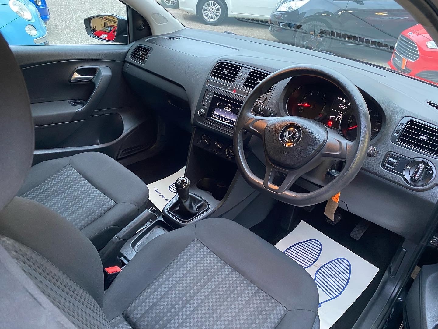 Used Volkswagen Polo 2017 for sale - 76142652: Photo 5