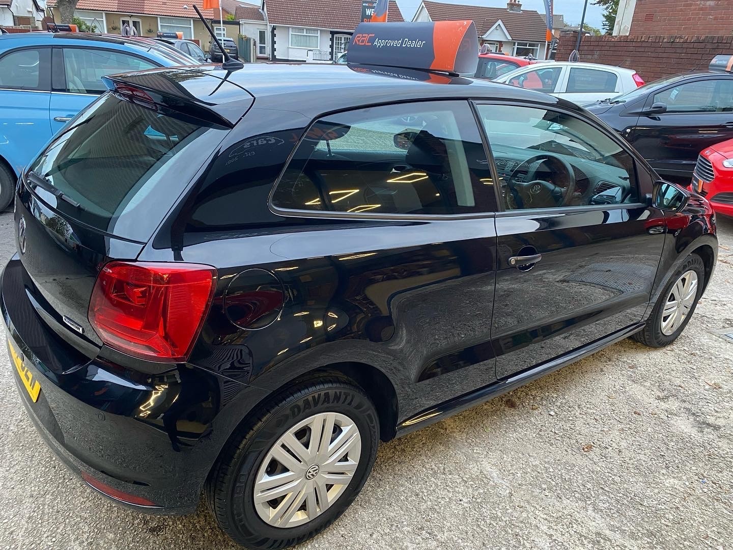 Used Volkswagen Polo 2017 for sale - 76142652: Photo 6