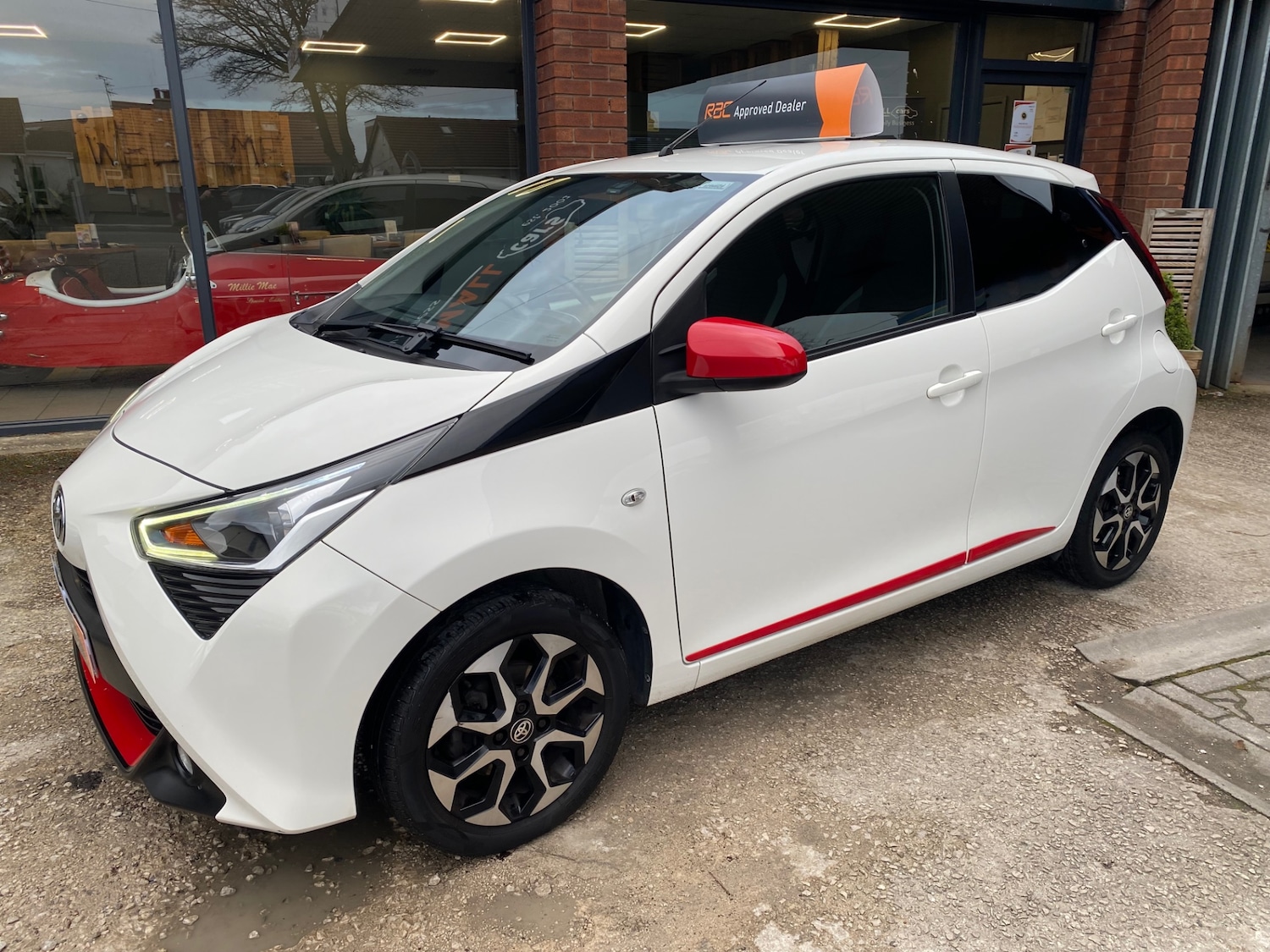 Used Toyota AYGO 2020 for sale - 78045909: Photo 2