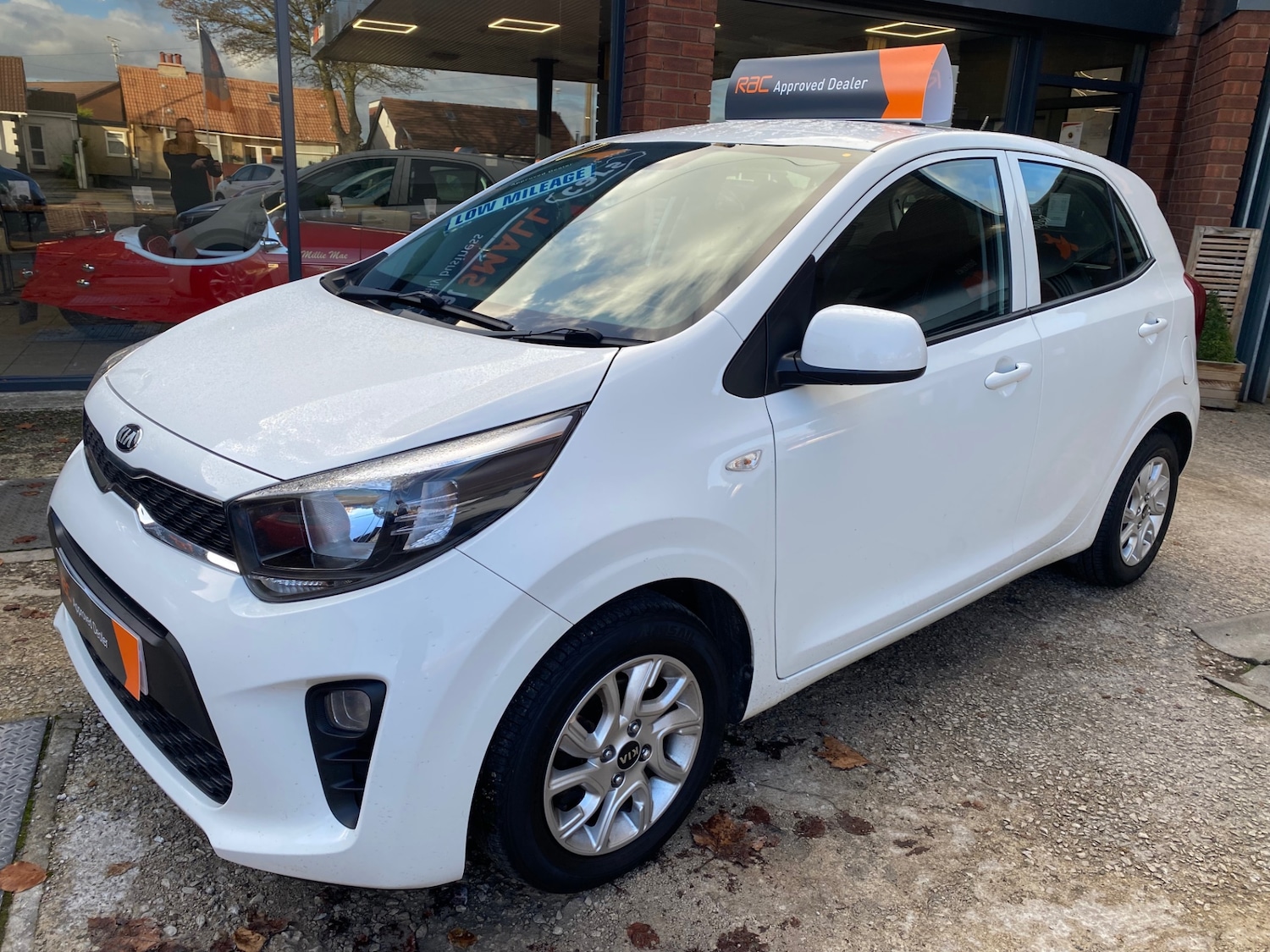 Used Kia Picanto 2017 for sale - 77165079: Photo 2