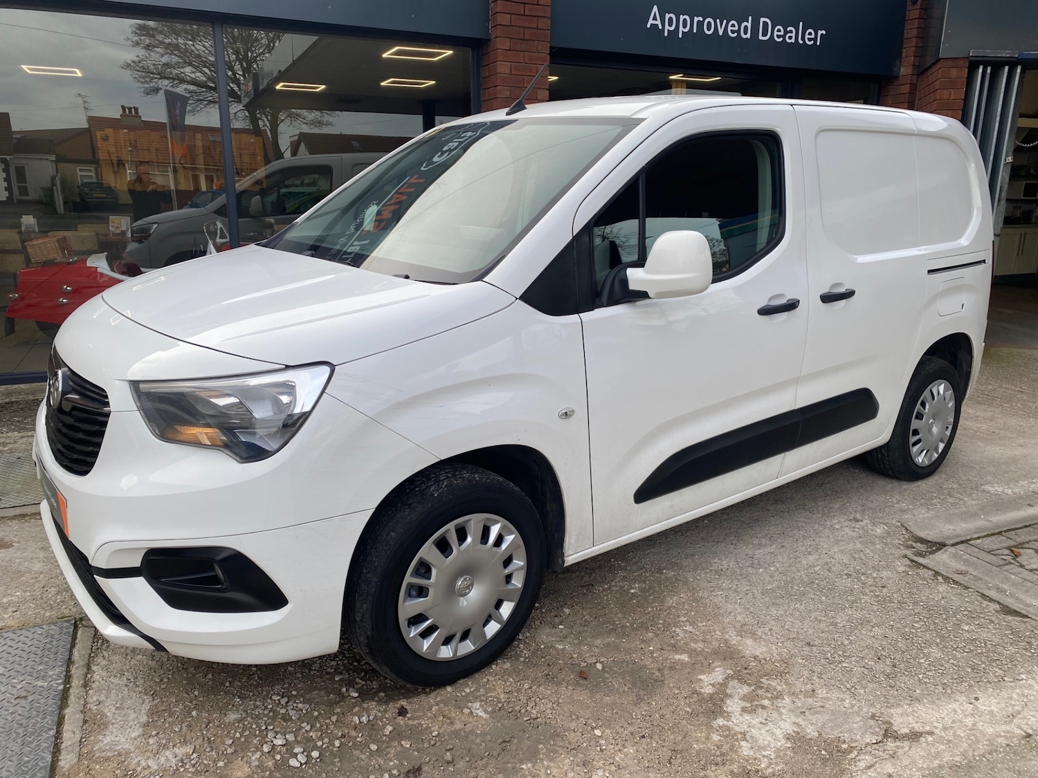 Used Vauxhall Combo 2021 for sale - 77590164: Photo 2
