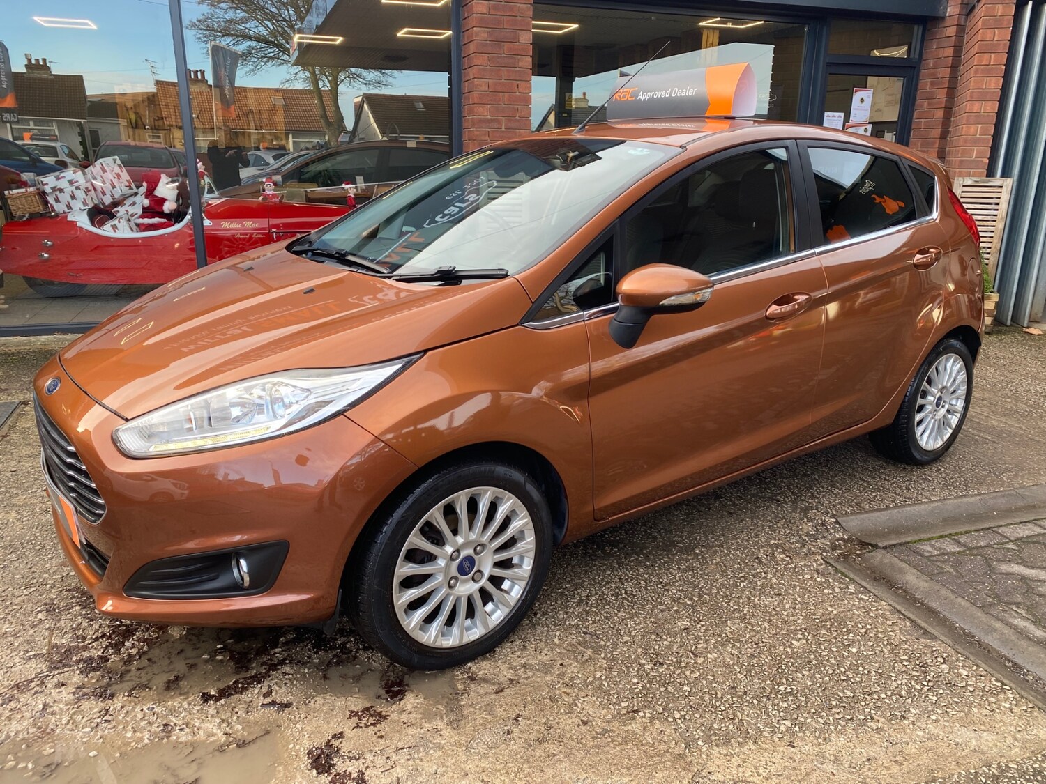 Used Ford Fiesta 2014 for sale - 76922664: Photo 2